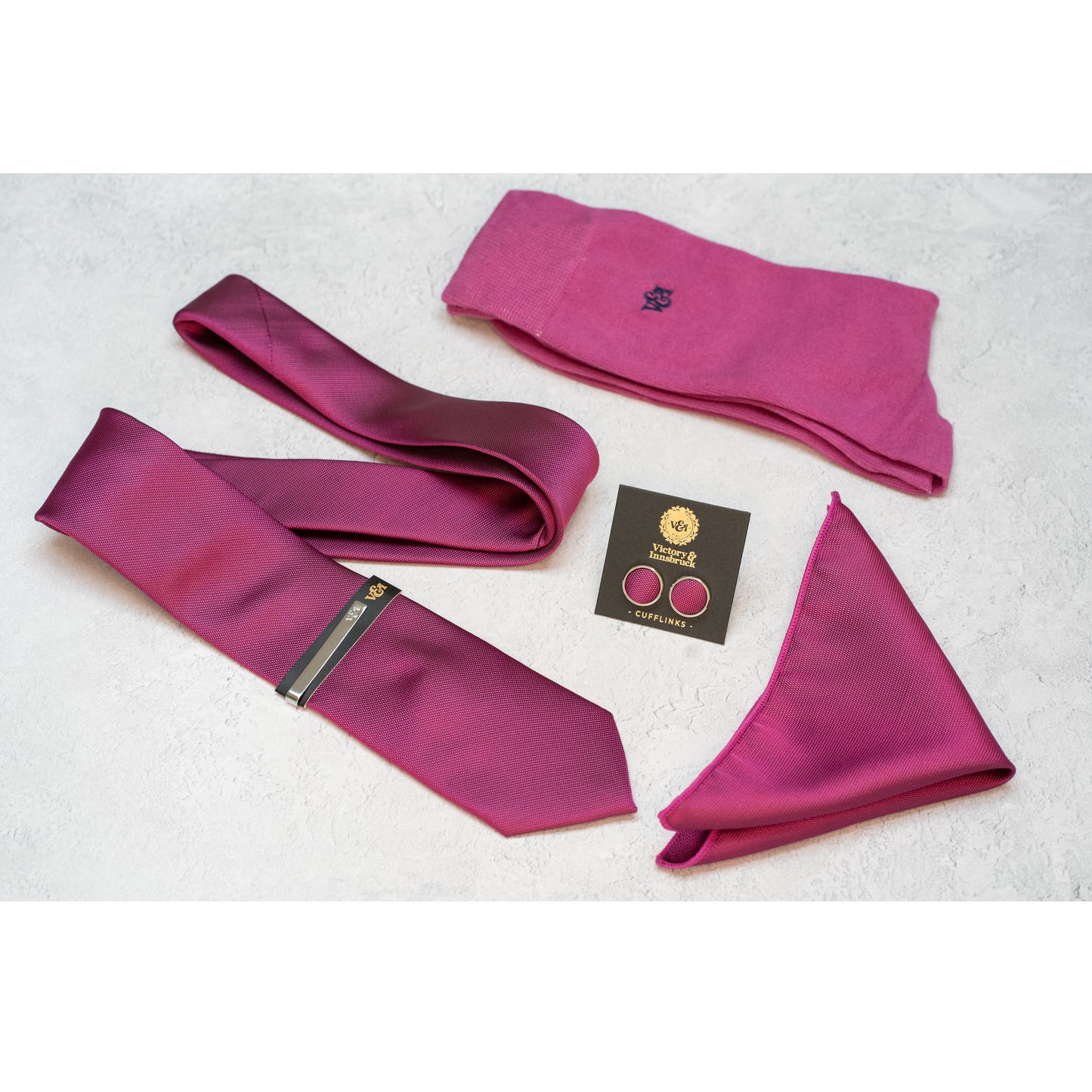 RASPBERRY TEXTURED TIE SET