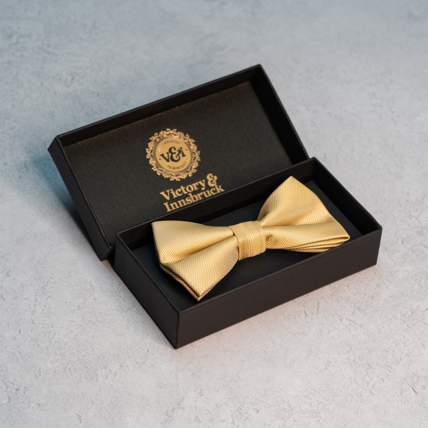 Champagne Gold Textured Bow Tie