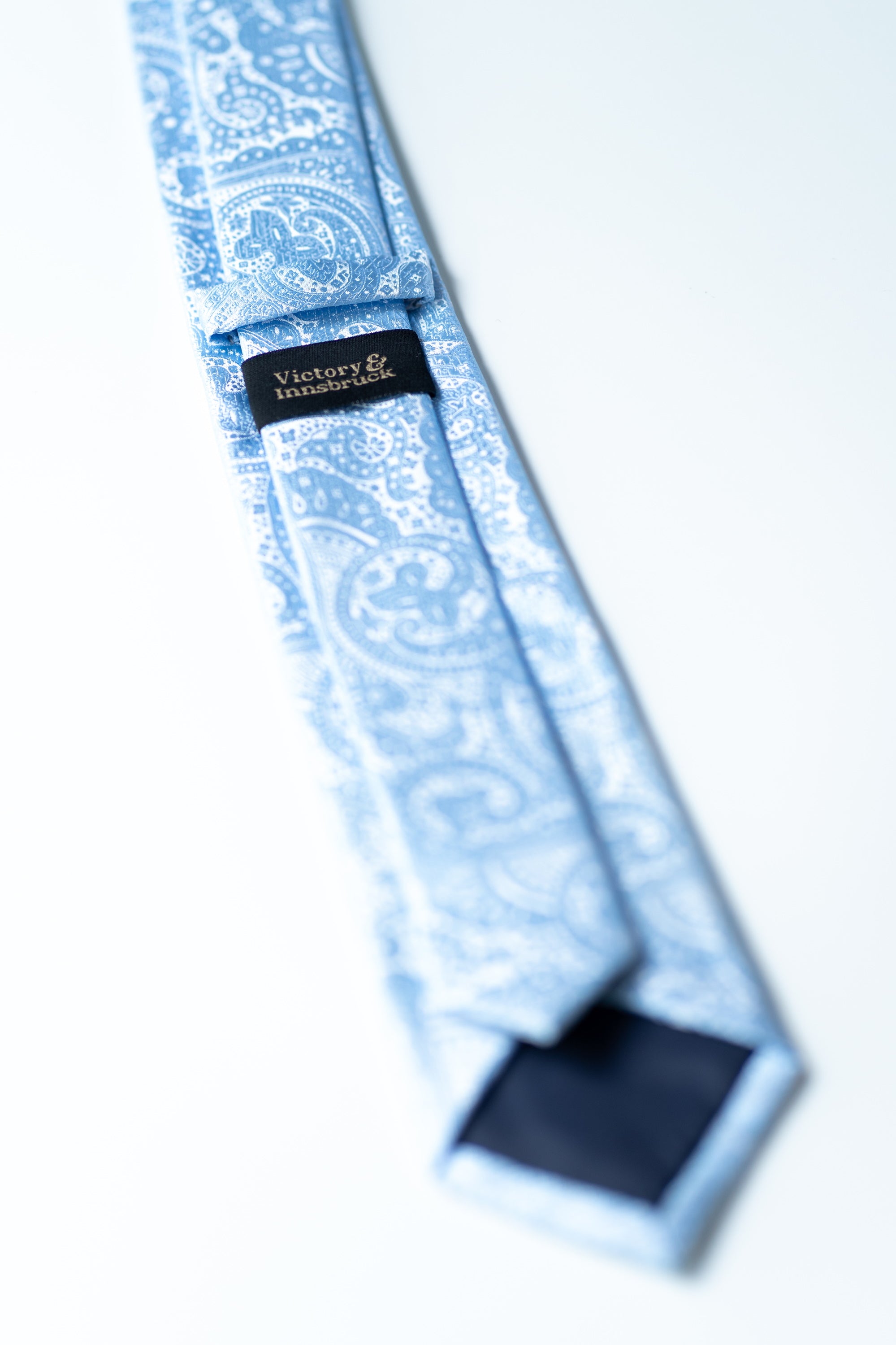 LIGHT BLUE PAISLEY TIE SET