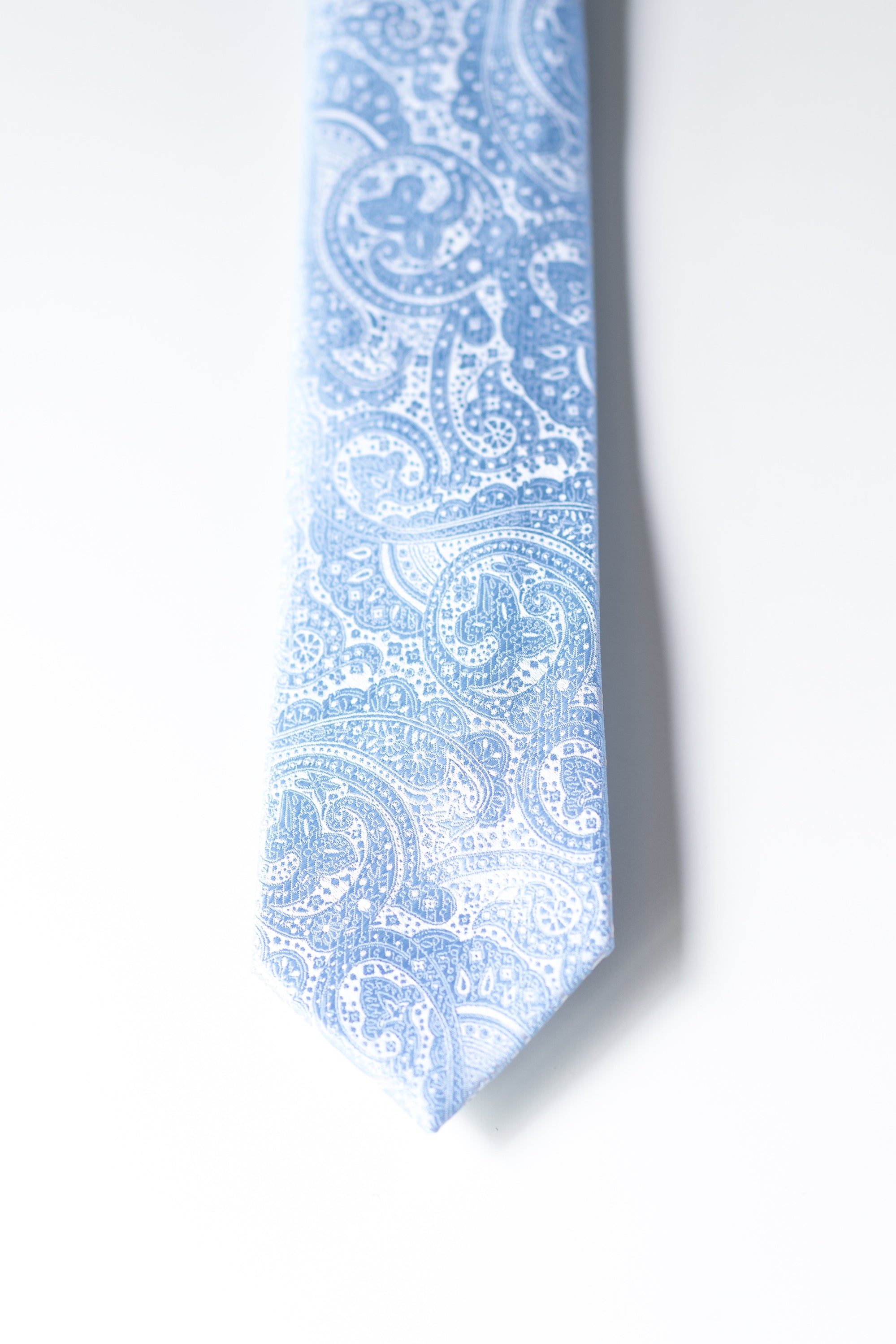 LIGHT BLUE PAISLEY TIE SET