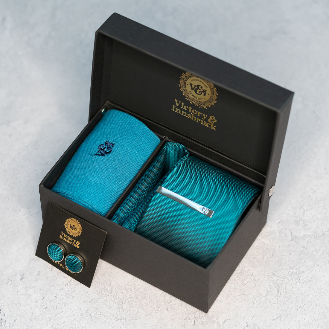 Teal Temptation: Enhancing Your Wedding with a Stunning Colour Scheme and Chic Groomsmen Accessories