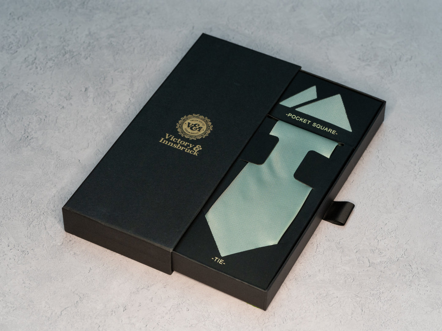 SAGE GREEN TEXTURED TIE SET