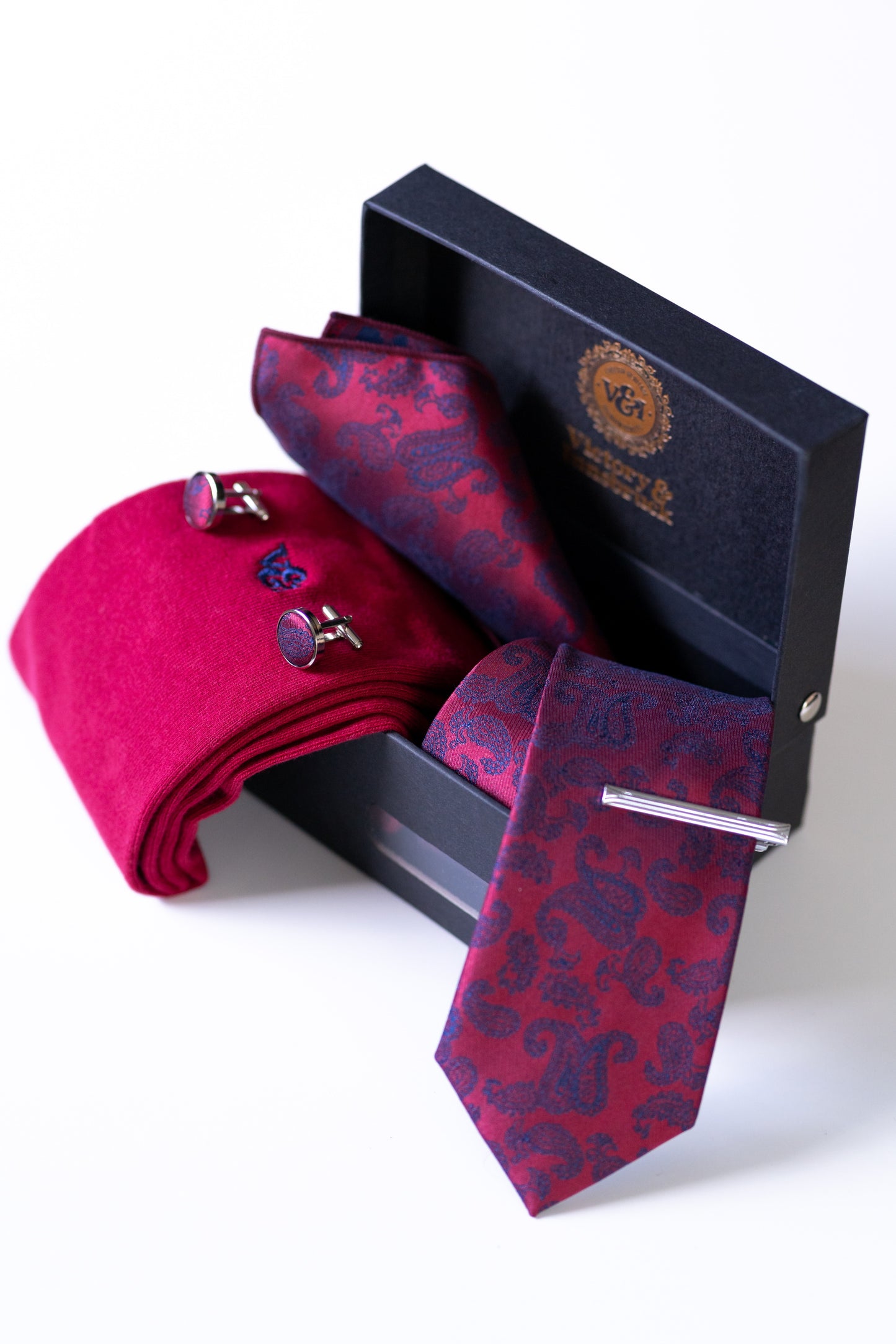 Signature Red Paisley Tie Box Set